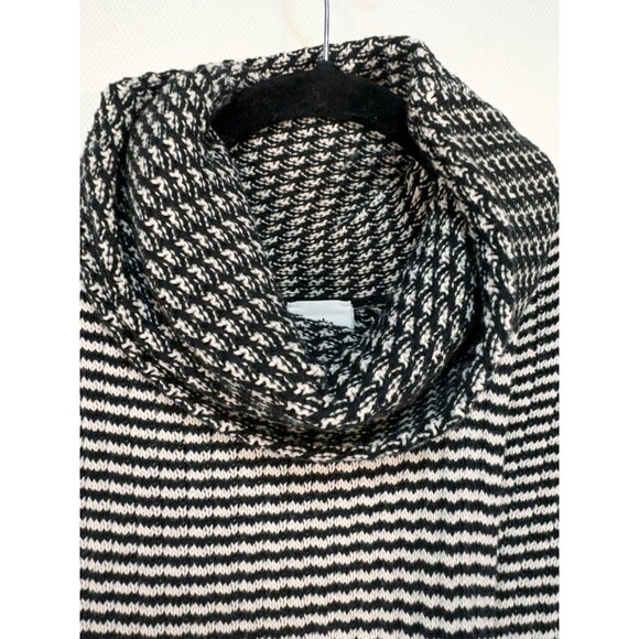 Cabi Womens Turtleneck Knit Sweater Size S Black & White Striped Split Front - Picture 9 of 14